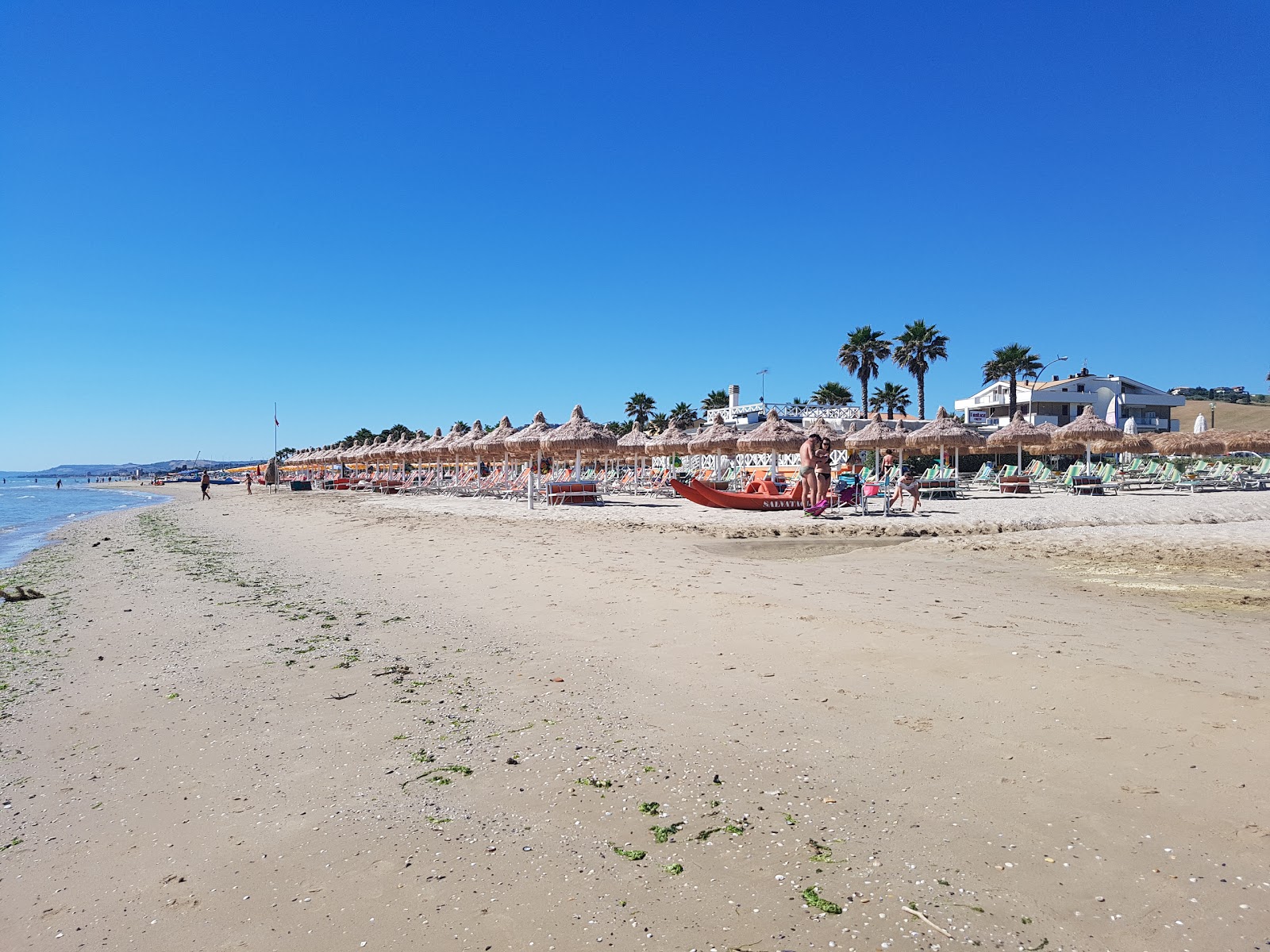 Photo de Plage de Cologna avec rivage droit, long
