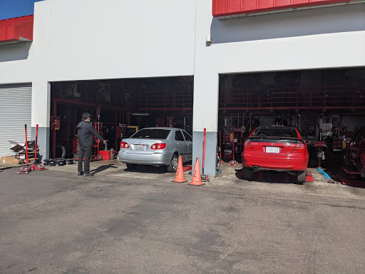 Tire Shop «Discount Tire Store - San Diego, CA», reviews and photos, 5860 Miramar Rd, San Diego, CA 92121, USA