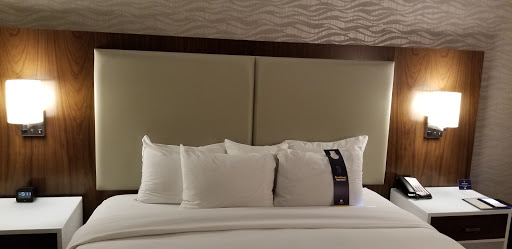 Hotel «DoubleTree by Hilton Hotel Monrovia - Pasadena Area», reviews and photos, 924 W Huntington Dr, Monrovia, CA 91016, USA