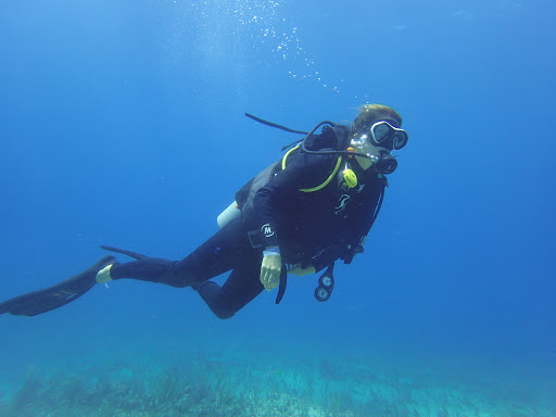 Cancun Scuba Diving & Training Center by Deep Life Group