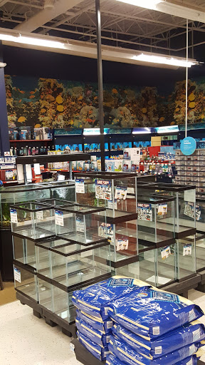 Pet Supply Store «Petco Animal Supplies», reviews and photos, 6181 Old Dobbin Ln #800, Columbia, MD 21045, USA