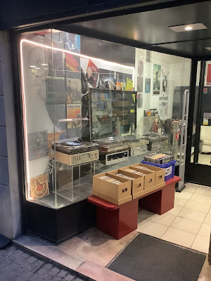 Arbouse Store - disquaire Vinyles BD - Nimes à Nîmes