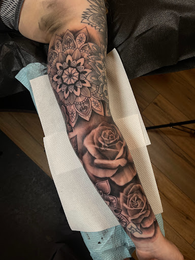 The Wanderlust Tattoo, 5915 Norwich Ave N, Oak Park Heights, MN 55082, USA, 