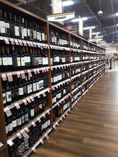 Supermarket «Giant Eagle Supermarket», reviews and photos, 2775 W Market St, Fairlawn, OH 44333, USA