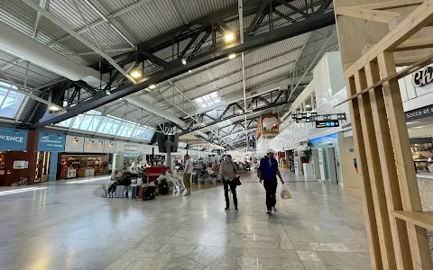 Nice Côte d'Azur Airport image