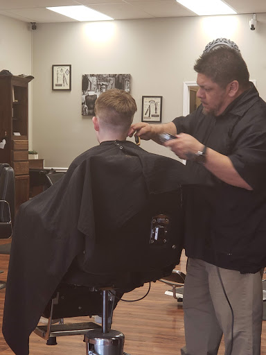 Barber Shop «Cross Cuts Barber Shop», reviews and photos, 8651 Hiram Acworth Hwy, Dallas, GA 30157, USA