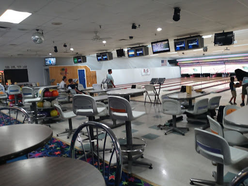 Bowling Alley «Orange Bowl Lanes», reviews and photos, 1221 E Vine St, Kissimmee, FL 34744, USA