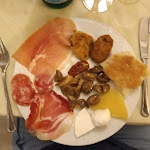 Photo n°1 de l'avis de Domenico.i fait le 10/08/2021 à 14:33 sur le  Antica Osteria Dell'Arco Di De Rosa Luciano à Spezzano Piccolo