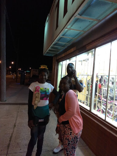 Thrift Store «2nd Avenue Thrift Store», reviews and photos, 4640 S 2nd Ave, Dallas, TX 75210, USA