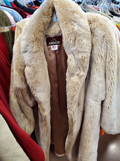 Thrift Store «Goodwill Store, Career Center and Donation Center», reviews and photos