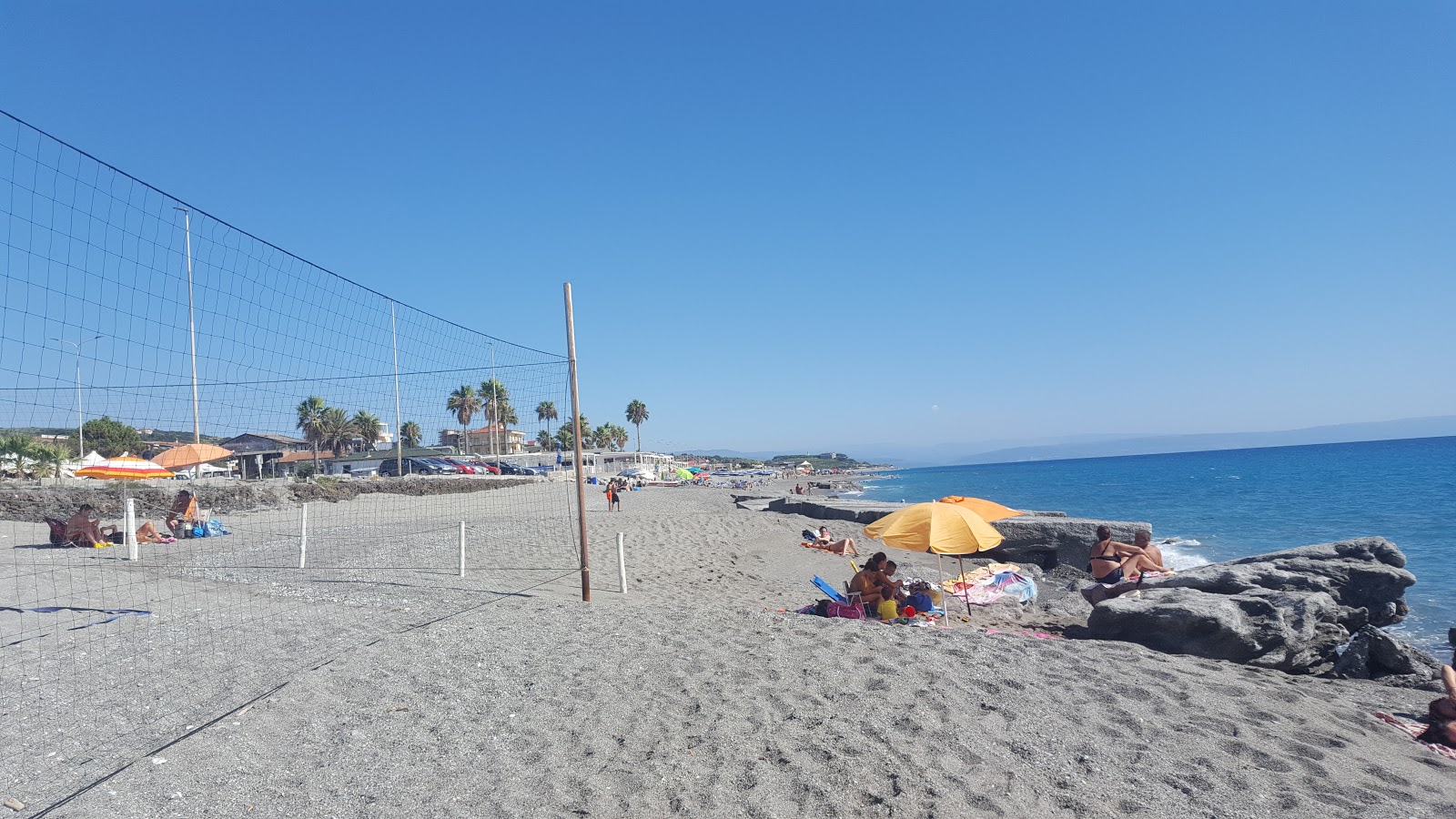 Spiaggia Falerna的照片 带有宽敞的海岸
