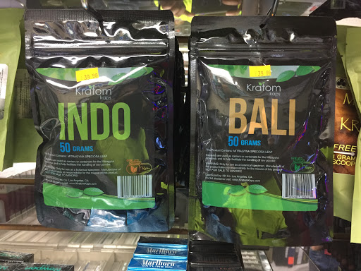 Tobacco Shop «Suwanee Smoke Shop», reviews and photos, 3033 Lawrenceville-Suwanee Rd, Suwanee, GA 30024, USA