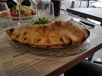 Calzone du Pizzeria Innamorati Trattoria à Saint-Quentin - n°13