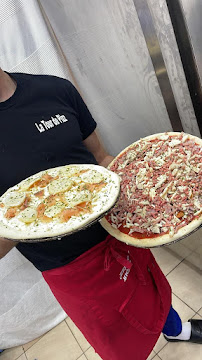 Photos du propriétaire du Livraison de pizzas La tour de pizz à Montfort-sur-Risle - n°13