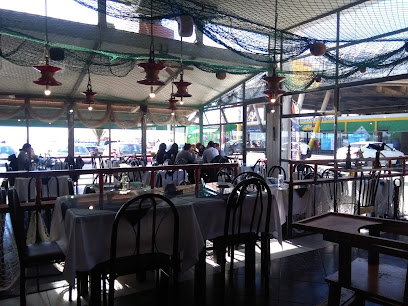 Caleta Portales Restaurant - Acceso a Caleta Portales, Juan de Saavedra 2171, local 1, 2340000 Valparaíso, Chile