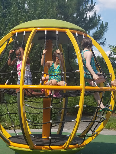 Water Park «Historic Fourth Ward Park Splash Pad», reviews and photos, 800 Dallas St NE, Atlanta, GA 30308, USA