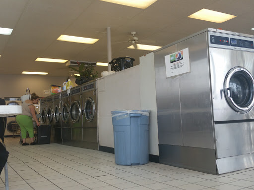 Laundromat «Laundry World», reviews and photos, 6825 Bannister Rd, Kansas City, MO 64134, USA