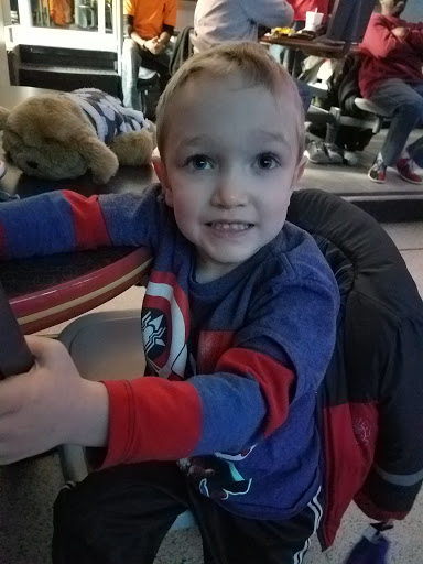 Bowling Alley «Brunswick Zone Circle Lanes», reviews and photos, 999 N Circle Dr, Colorado Springs, CO 80909, USA