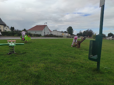 Aire de jeux à Vron