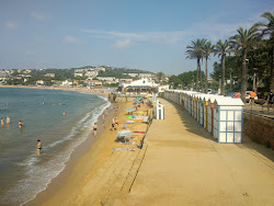 Photo de Platja de Sant Pol zone des équipements