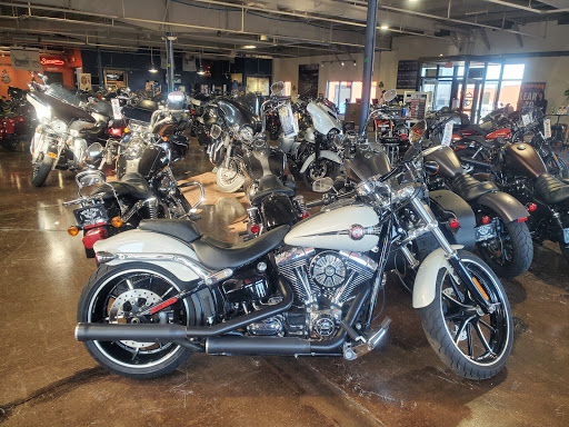 Harley-Davidson Dealer «Wild Fire Harley-Davidson», reviews and photos, 120 W North Ave, Villa Park, IL 60181, USA