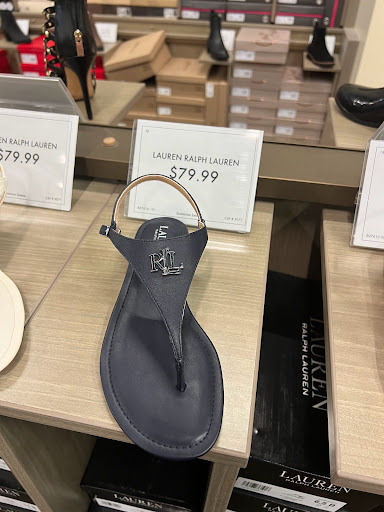 Shoe Store «DSW Designer Shoe Warehouse», reviews and photos, 937 Watters Creek Blvd, Allen, TX 75013, USA