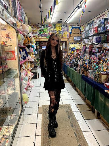 Sports Card Store «Toy Mandala», reviews and photos, 14555 Ventura Blvd, Sherman Oaks, CA 91403, USA