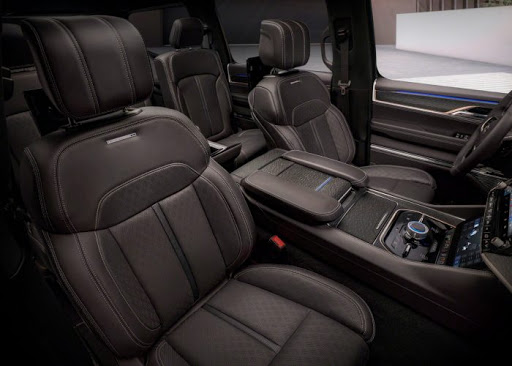 Car Dealer «Rainbow Chrysler Dodge Jeep LLC», reviews and photos, 301 River Highlands Blvd, Covington, LA 70433, USA