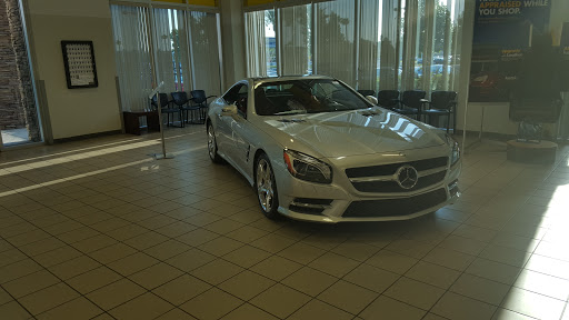 Used Car Dealer «CarMax», reviews and photos, 7180 N Palm Ave, Fresno, CA 93650, USA