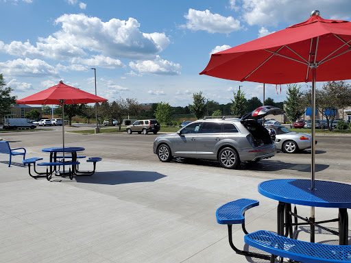 Fast Eddie's Full Service Car Wash & Detail Center en Crystal Lake