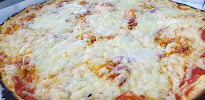 Pizza du Pizzeria DISTRIBUTEUR A PIZZA LA SPÉCIALE 24/24 7/7 à Lambesc - n°6