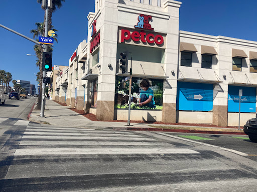 Petco Animal Supplies, 2910 Wilshire Blvd, Santa Monica, CA 90403, USA, 