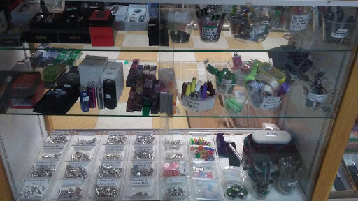 Tobacco Shop «Tobacco World», reviews and photos, 335 S Columbia River Hwy, St Helens, OR 97051, USA