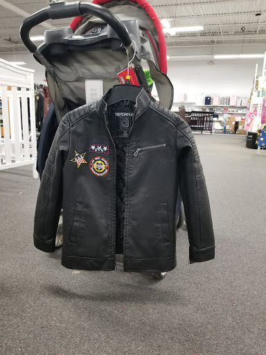 Clothing Store «Burlington Coat Factory», reviews and photos, 370 US-130, Hightstown, NJ 08520, USA