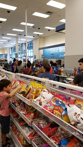 Clothing Store «Ross Dress for Less», reviews and photos, 2 Miracle Mile, Coral Gables, FL 33134, USA