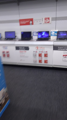 Office Supply Store «Staples», reviews and photos, 771 Boston Post Rd E, Marlborough, MA 01752, USA