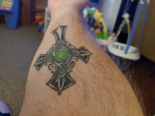 Tattoo Shop «Blue Owl Tattoo», reviews and photos, 715 Lakewood Rd, Waterbury, CT 06704, USA