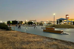 Umikaze Koen Skate Board Park image