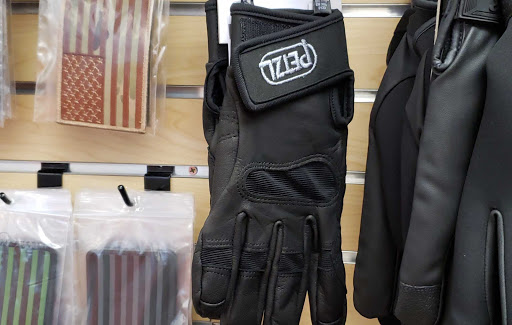 Army & Navy Surplus Shop «US Patriot Tactical», reviews and photos, 16298 Fort Campbell Blvd, Oak Grove, KY 42262, USA