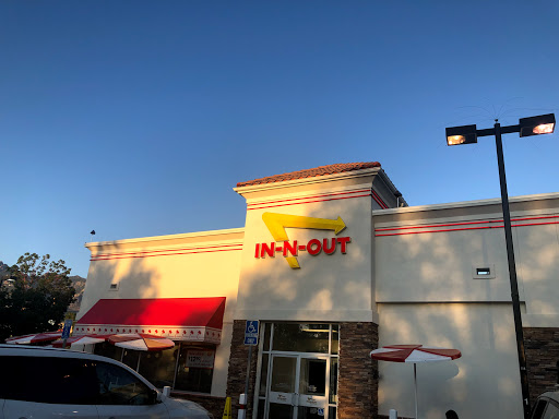 Shopping Mall «The Shops @ Fort Union», reviews and photos, 900 Fort Union Blvd, Midvale, UT 84047, USA