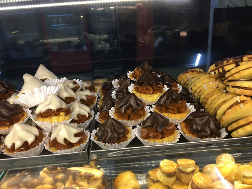 AF1QipMK6FvpLrPlbCn7fUOa jsq IvROnSsglUdS3Q