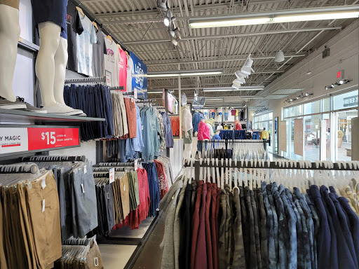 Clothing Store «Old Navy», reviews and photos, 3720 Livermore Outlets Dr, Livermore, CA 94551, USA