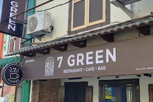 7 Green Cafe image