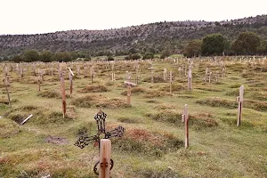 Cementerio película El Bueno, el Feo y el Malo. image