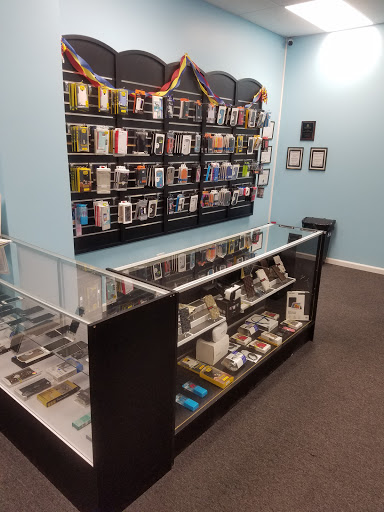 Mobile Phone Repair Shop «Dr. Gadget Phone and Tablet Repair - Oswego», reviews and photos, 2761 US-34, Oswego, IL 60543, USA