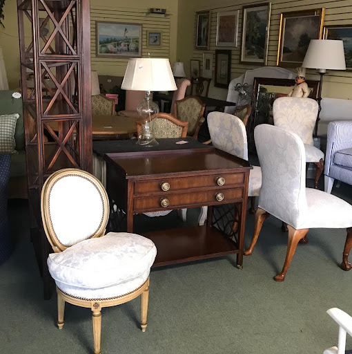 Thrift Store «Tambourine Resale Shop», reviews and photos, 1619 10th Ave, Vero Beach, FL 32960, USA