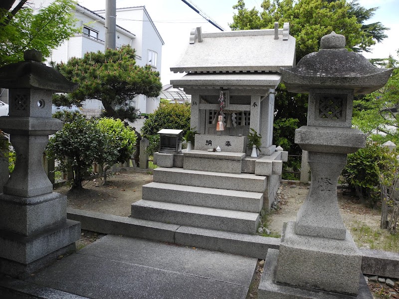 尊神神社