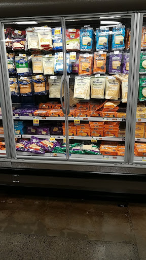 Grocery Store «Fred Meyer», reviews and photos, 14700 SE McLoughlin Blvd, Milwaukie, OR 97267, USA