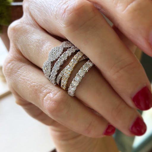 Jewelry Store «Indulgence Jewelers», reviews and photos, 4001 Kennett Pike Suite 130, Greenville, DE 19807, USA