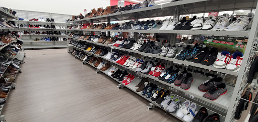 Clothing Store «Burlington Coat Factory», reviews and photos, 275 Main St #4, White Plains, NY 10601, USA